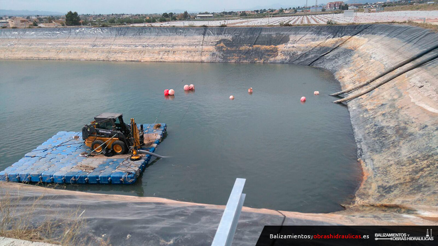 limpieza y dragado de embalse de riego 6